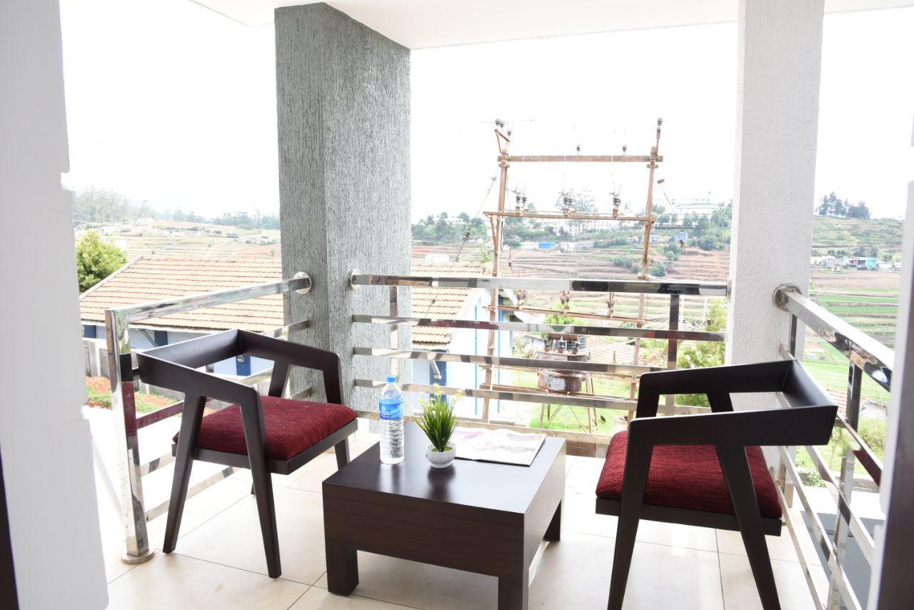 אוטי Albisville Hilltop Mansion מראה חיצוני תמונה