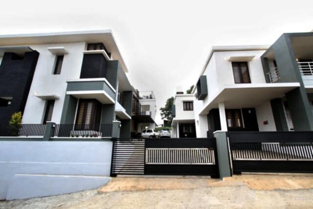 אוטי Albisville Hilltop Mansion מראה חיצוני תמונה